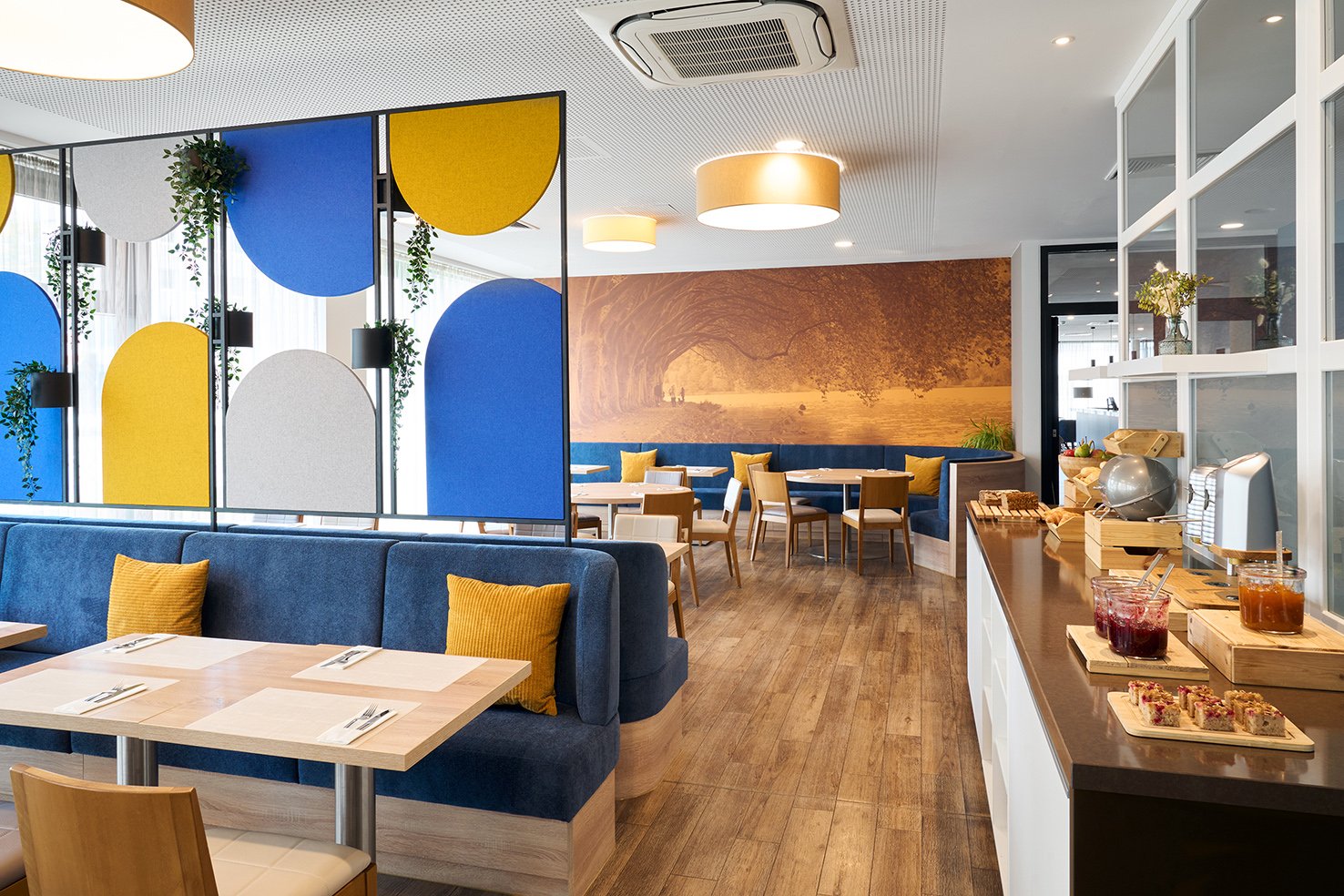 FPF_DUSEF_25160_310_0035_Breakfast__low