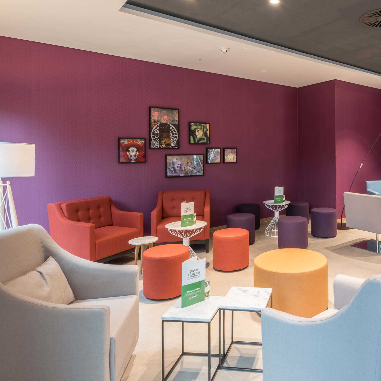 HolidayInn-Duesseldorf-Sitzmoeglichkeiten