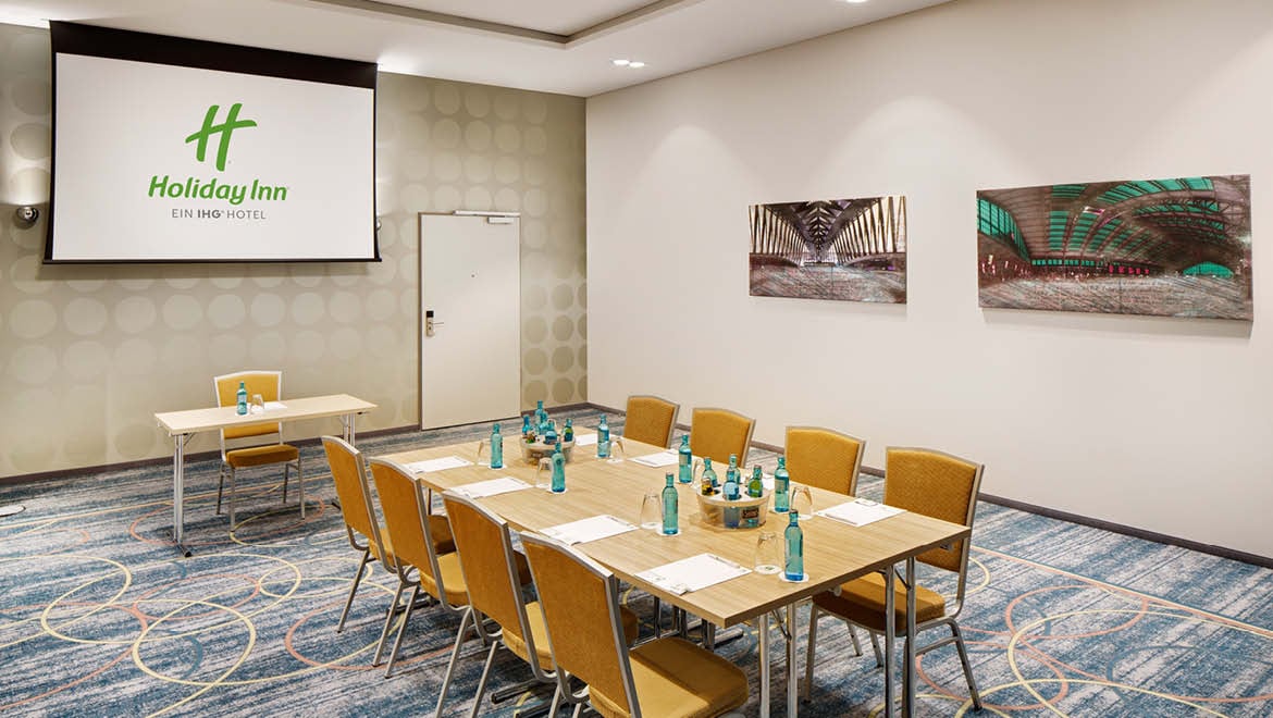 HolidayInn-Duesseldorf-Tagungsraum-Block